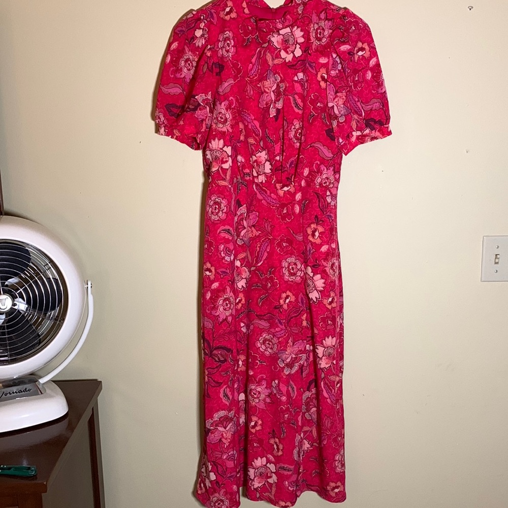 Julia Jordan Women’s Size 8 Red Fully Lined Long dress Like New
